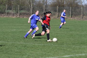 Bild 72 - Frauen am 10.4.11